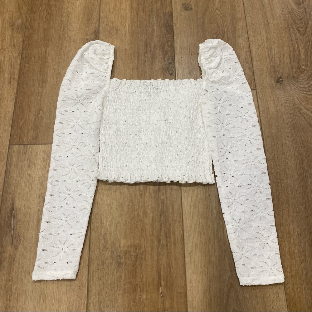 NWT 🌟TOPSHOP🌟 STRETCH LACE SMOCKED LONG SLEEVE TOP WHITE SZ US 4